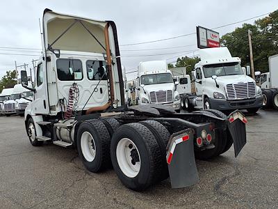 Used 2021 Freightliner Cascadia Day Cab 6x4, Semi Truck for sale #293995 - photo 2