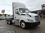 Used 2021 Freightliner Cascadia Day Cab 6x4, Semi Truck for sale #293995 - photo 4