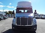 Used 2016 Freightliner Cascadia Day Cab 4x2, Semi Truck for sale #354320 - photo 3