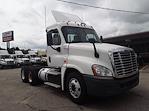 Used 2016 Freightliner Cascadia Day Cab 6x4, Semi Truck for sale #648724 - photo 4