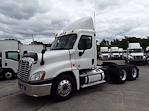 Used 2016 Freightliner Cascadia Day Cab 6x4, Semi Truck for sale #651654 - photo 1
