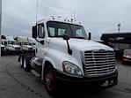 Used 2016 Freightliner Cascadia Day Cab 6x4, Semi Truck for sale #654934 - photo 4