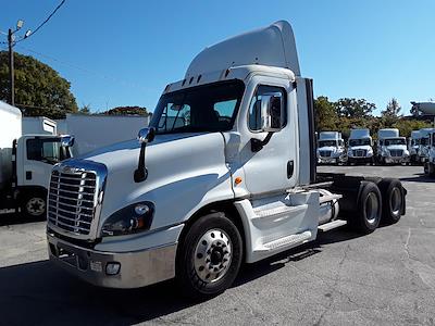 Used 2016 Freightliner Cascadia Day Cab 6x4, Semi Truck for sale #659258 - photo 1