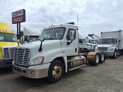 Used 2016 Freightliner Cascadia Day Cab 6x4, Semi Truck for sale #660264 - photo 1