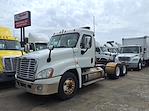 Used 2016 Freightliner Cascadia Day Cab 6x4, Semi Truck for sale #660264 - photo 1