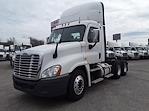 Used 2016 Freightliner Cascadia Day Cab 6x4, Semi Truck for sale #662438 - photo 1