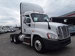 Used 2016 Freightliner Cascadia Day Cab 6x4, Semi Truck for sale #662438 - photo 4