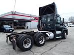 Used 2016 Freightliner Cascadia Day Cab 6x4, Semi Truck for sale #662669 - photo 5