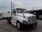 Used 2017 Freightliner Cascadia Day Cab 6x4, Semi Truck for sale #664136 - photo 4