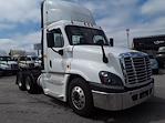 Used 2017 Freightliner Cascadia Day Cab 6x4, Semi Truck for sale #665597 - photo 3