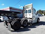 Used 2017 Freightliner Cascadia Day Cab 6x4, Semi Truck for sale #668999 - photo 5