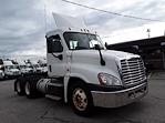 Used 2016 Freightliner Cascadia Day Cab 6x4, Semi Truck for sale #669753 - photo 4