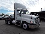 Used 2017 Freightliner Cascadia Day Cab 6x4, Semi Truck for sale #670278 - photo 4