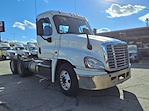 Used 2017 Freightliner Cascadia Day Cab 6x4, Semi Truck for sale #670761 - photo 4