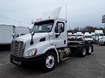 Used 2017 Freightliner Cascadia Day Cab 6x4, Semi Truck for sale #675077 - photo 1