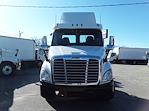 Used 2017 Freightliner Cascadia Day Cab 6x4, Semi Truck for sale #675080 - photo 3