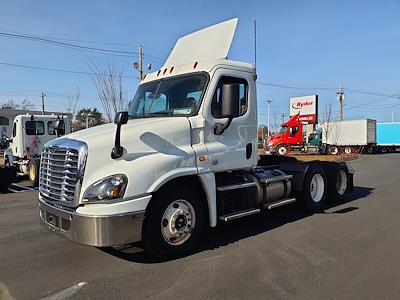 2017 Freightliner Cascadia Day Cab 6x4, Semi Truck for sale #678848 - photo 1