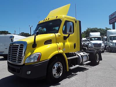 Used 2017 Freightliner Cascadia Day Cab 4x2, Semi Truck for sale #679459 - photo 1