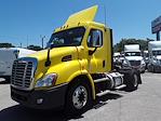 Used 2017 Freightliner Cascadia Day Cab 4x2, Semi Truck for sale #679459 - photo 1