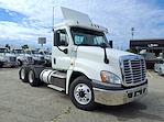 Used 2017 Freightliner Cascadia Day Cab 6x4, Semi Truck for sale #679684 - photo 4