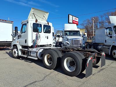 Used 2017 Freightliner Cascadia Day Cab 6x4, Semi Truck for sale #679685 - photo 2