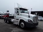 Used 2019 Freightliner Cascadia Day Cab 6x4, Semi Truck for sale #864837 - photo 4