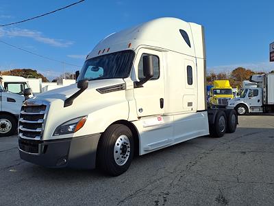 Used 2019 Freightliner Cascadia Sleeper Cab 6x4, Semi Truck for sale #873362 - photo 1