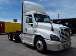 Used 2020 Freightliner Cascadia Day Cab 6x4, Semi Truck for sale #874167 - photo 4