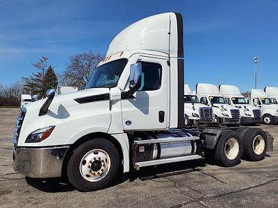 Used 2020 Freightliner Cascadia Day Cab 6x4, Semi Truck for sale #283486 - photo 1