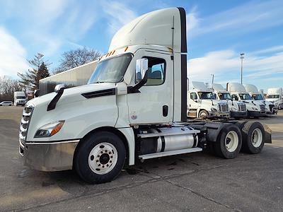 Used 2020 Freightliner Cascadia Day Cab 6x4, Semi Truck for sale #283491 - photo 1