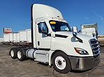 Used 2020 Freightliner Cascadia Day Cab 6x4, Semi Truck for sale #283560 - photo 4