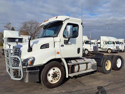 Used 2017 Freightliner Cascadia Day Cab 6x4, Semi Truck for sale #659842 - photo 1