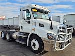 Used 2017 Freightliner Cascadia Day Cab 6x4, Semi Truck for sale #659842 - photo 4