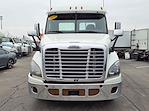 Used 2017 Freightliner Cascadia Day Cab 6x4, Semi Truck for sale #659843 - photo 3