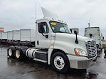 Used 2017 Freightliner Cascadia Day Cab 6x4, Semi Truck for sale #673944 - photo 4