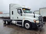 Used 2017 Freightliner Cascadia Sleeper Cab 6x4, Semi Truck for sale #675659 - photo 3