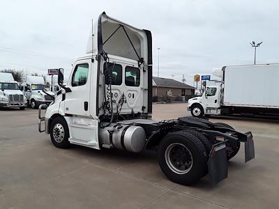 Used 2020 Freightliner Cascadia Day Cab 4x2, Semi Truck for sale #270266 - photo 2