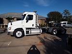 Used 2016 Freightliner Cascadia Day Cab 6x4, Semi Truck for sale #646811 - photo 1