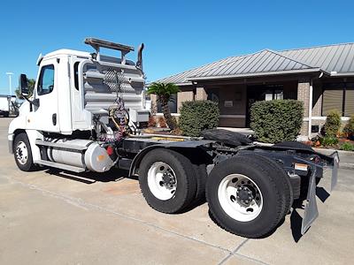 Used 2016 Freightliner Cascadia Day Cab 6x4, Semi Truck for sale #647797 - photo 2