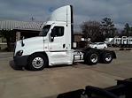 Used 2016 Freightliner Cascadia Day Cab 6x4, Semi Truck for sale #657171 - photo 1