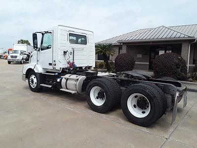 Used 2017 Volvo VNL 6x4, Semi Truck for sale #673881 - photo 2