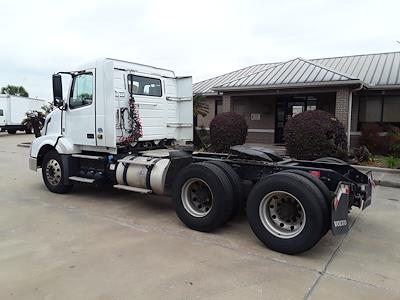 Used 2017 Volvo VNL 6x4, Semi Truck for sale #680224 - photo 2