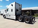 Used 2018 Freightliner Cascadia Sleeper Cab 6x4, Semi Truck for sale #684243 - photo 2