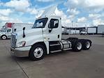 Used 2018 Freightliner Cascadia Day Cab 6x4, Semi Truck for sale #685185 - photo 1