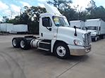 Used 2018 Freightliner Cascadia Day Cab 6x4, Semi Truck for sale #685185 - photo 4