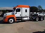 Used 2019 Freightliner Cascadia Sleeper Cab 6x4, Semi Truck for sale #784505 - photo 1