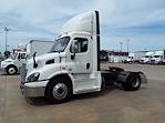 Used 2019 Freightliner Cascadia Day Cab 4x2, Semi Truck for sale #808157 - photo 1