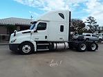 Used 2019 Freightliner Cascadia Sleeper Cab 6x4, Semi Truck for sale #834921 - photo 1