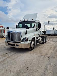 Used 2018 Freightliner Cascadia Day Cab 6x4, Semi Truck for sale #221823 - photo 1