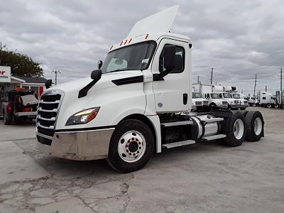 Used 2020 Freightliner Cascadia Day Cab 6x4, Semi Truck for sale #243283 - photo 1
